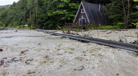 Piogge Torrenziali Nel Nord Est Degli Usa Alluvione Lampo In