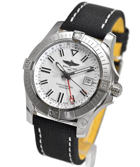 Breitling Avenger Automatic GMT 43 Ref A32397101B1X1