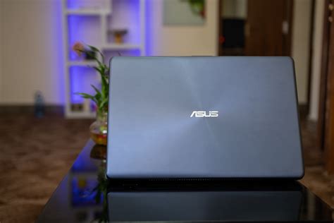 Asus VivoBook X542U Review: The Mediocre Choice? - GadgetByte Nepal