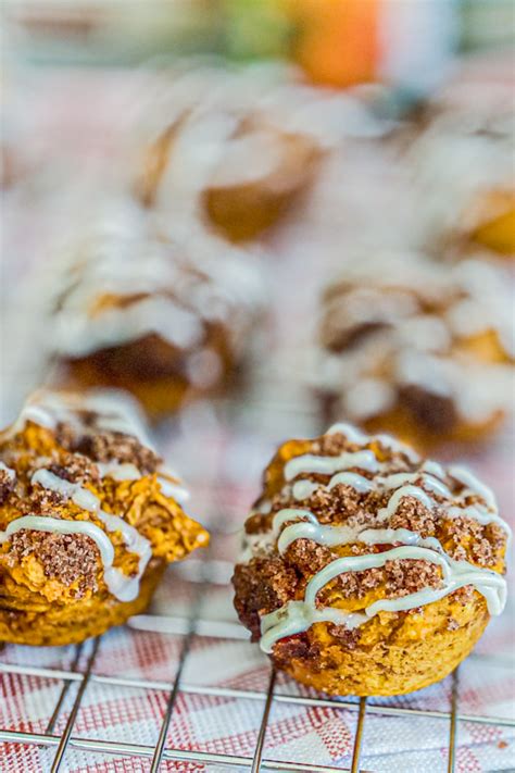 Cinnamon Swirl Pumpkin Muffins — Fresh Simple Home