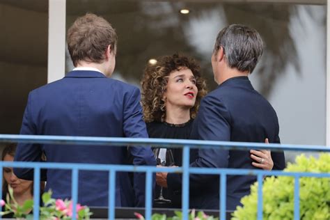 Photo Laszlo Nemes De Dos Valeria Golino Et Mads Mikkelsen Au