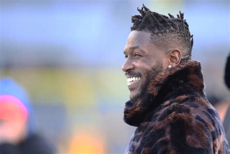 Former Pittsburgh Steelers Wr Antonio Brown Returning To Football