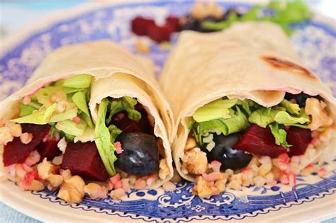 Wrap mit vegetarischer Füllung leckeres Rezept mit Bulgur Rote Bete