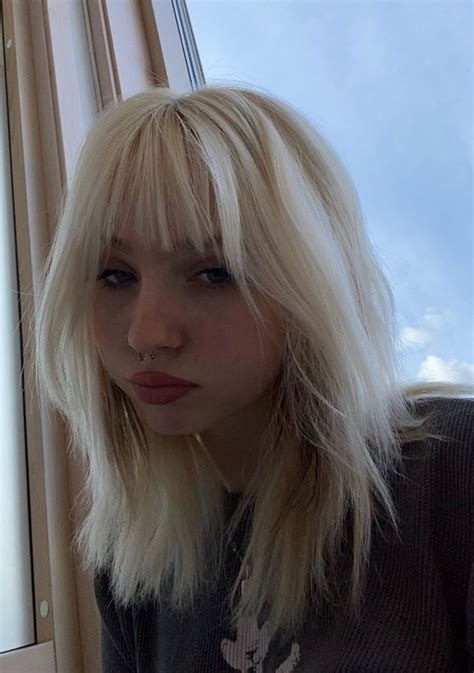 Juleswilberg Straight Blonde Hair Edgy Hair Long Hair With Bangs