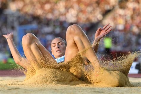 La Serbia Ivana Spanovic Participa En La Prueba Femenina De Salto Largo