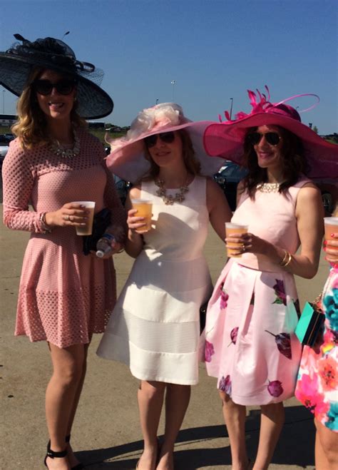 Kentucky Derby Hats Gorgeous At Kentucky Oaks 2015 Derby Hats Kentucky Derby Hats Hat Fashion