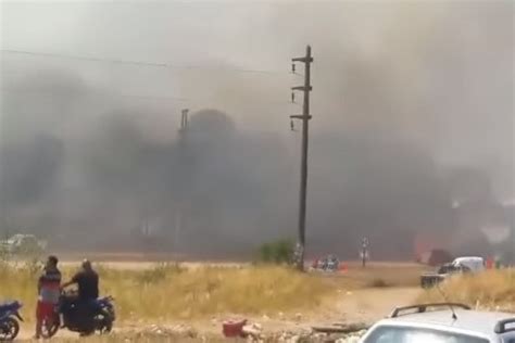 VIDEO Incendio de gran magnitud en un galpón cerca de la Rotonda de