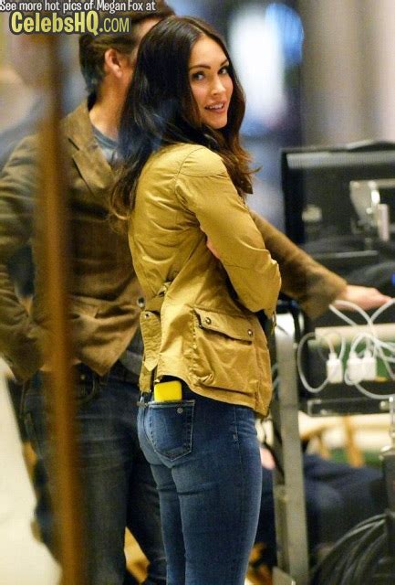 Exclusive Megan Fox Booty In Jeans On The Set Of Teenage Mutant