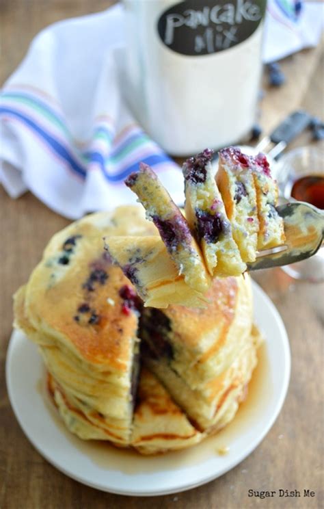 Homemade Fluffy Pancake Mix recipe | Chefthisup