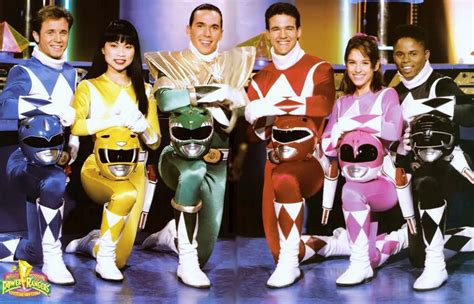 Elenco Original De Power Rangers Se Re Ne En La Premiere De La Nueva