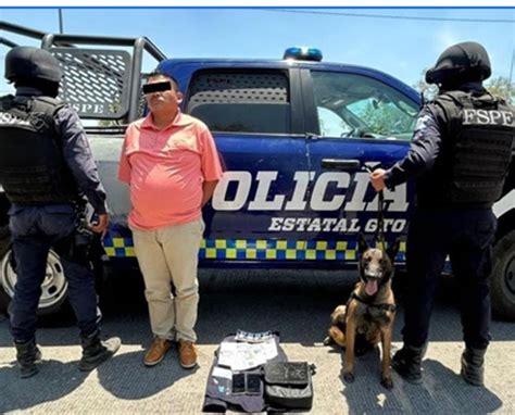 Detienen a hombre con licencias de conducir apócrifas y dosis de droga