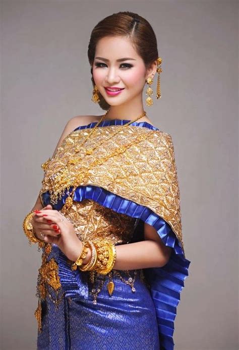 Khmer Wedding Costume Thai Traditional Dress Traditional Outfits