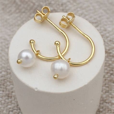 18ct Gold Plated Or Sterling Silver Pearl Hoop Earrings Hurleyburley