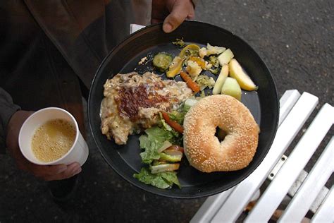 Homeless advocates debate lifting restriction on donating home-cooked food | February 22, 2017 ...