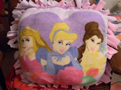 Carolina's Log: Disney Princess Pillow