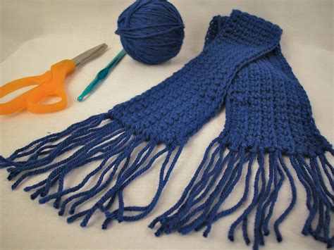 How to Crochet a Scarf Using Single Crochet: 5 Steps