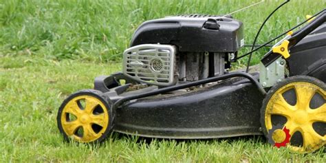 14 Reasons Your Poulan Pro Lawn Mower Starts Then Dies - Powered Outdoors