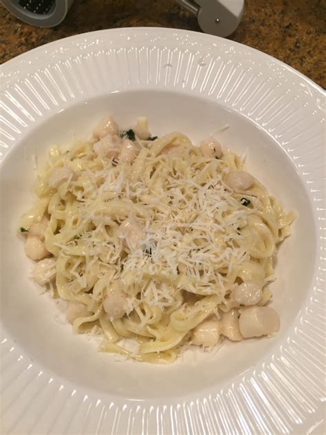 Linguini With Scallops And Herb Cream Recipe