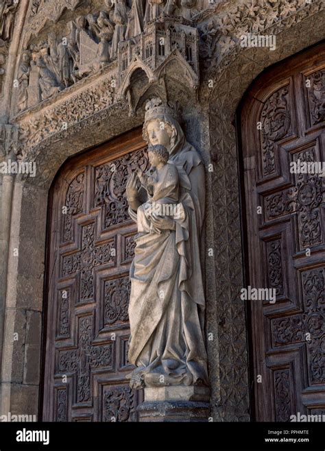 Copia De La Virgen Blanca Parteluz De La Portada Del Juicio Final S