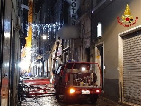 Vigili Del Fuoco On Twitter Genova Intervento Dei Vigilidelfuoco