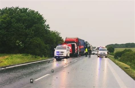 Kamión sa zrazil s nákladným vozidlom pri Lučenci privolaný bol aj