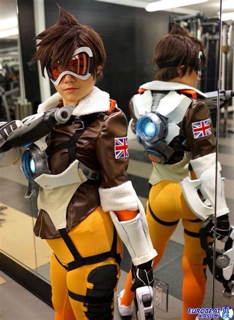 Tracer Overwatch Cosplay – Telegraph