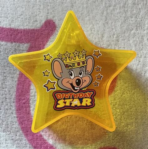 Rare Chuck E Cheese Birthday Star Yellow Plastic Coin Bank Vintage £14