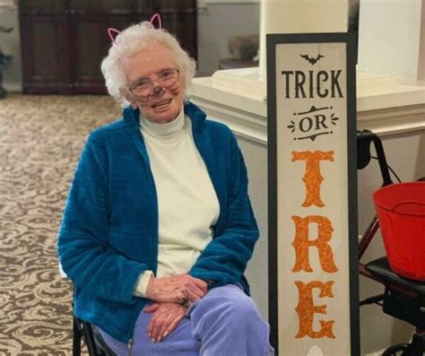 Eight Easy Halloween Costumes for Seniors to DIY - Sonida Senior Living