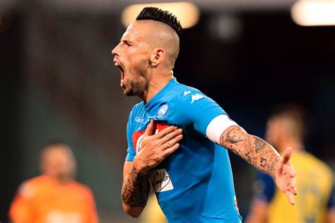 Napoli La Lettera D Addio Di Hamsik Questa Citt Sar Sempre Nel Mio