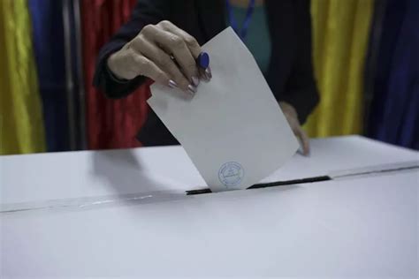 BEC a stabilit machetele buletinelor de vot pentru alegerile prezidențiale