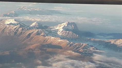 Sua Maest Il Gran Sasso Le Immagini Dall Alto Il Capoluogo