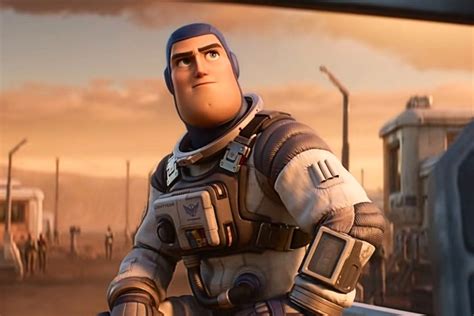 Nuevo tráiler de Lightyear revela la verdadera historia de Buzz