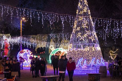 Slobodna Dalmacija Ove Godine Nema Do Eka Na Rivi Pa Se Novogodi Nja