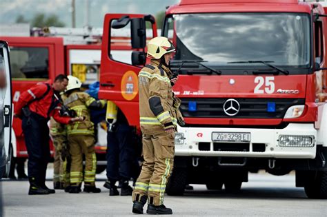 Slobodna Dalmacija Splitski Vatrogasci Ponovo Spa Avali Gra Ane