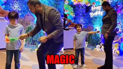 Kareena Kapoor Khan S Son Taimur Ali Khan Enjoys Magic Show During A