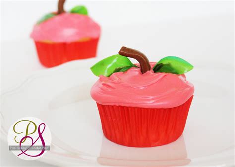 Cupcake Perspective - Positively Splendid {Crafts, Sewing, Recipes and ...