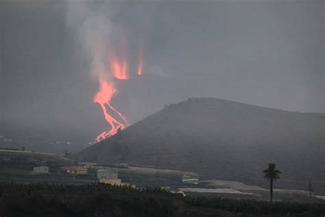 VÍDEO Así es el sonido del volcán de La Palma durante una explosión