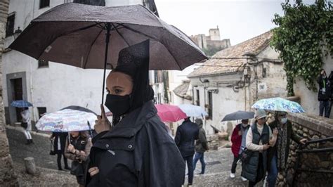 Tiempo En Granada La Lluvia Vuelve A Hacer Acto De Presencia El