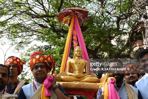 Mahavir Jayanti Photos And Premium High Res Pictures Getty Images