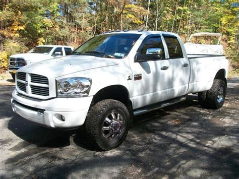 Sell Used 07 Dodge Ram 3500hd 4wd Cummins 6 7 Diesel Low Miles In Fulton New York United States