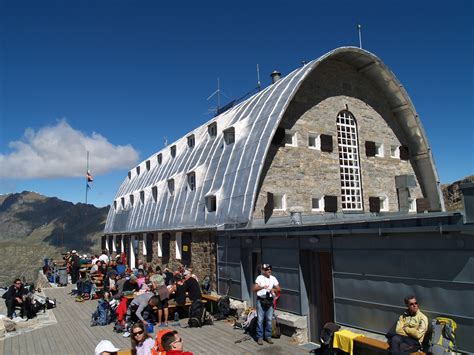 Viel Betrieb Im Rifugio Vittorio Emanuele Fotos Hikr Org