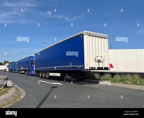 Das Banner Sind Abgeh Ngt Der Streik Der Lkw Fahrer Der Mazur