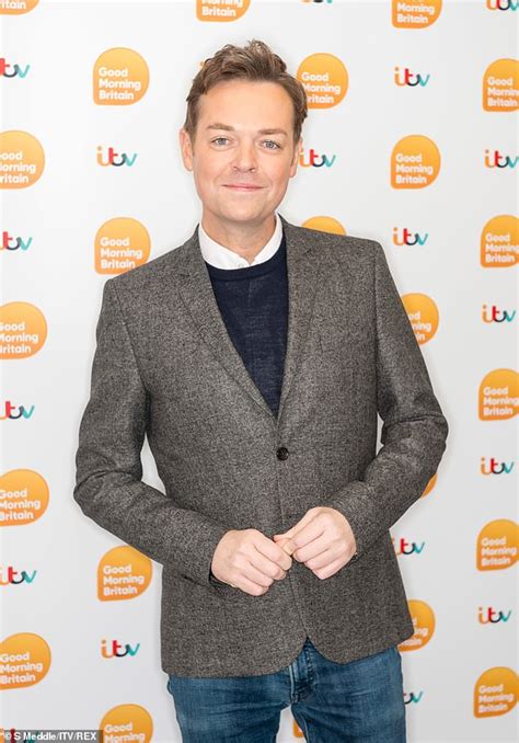 Stephen Mulhern se repose après avoir subi une intervention