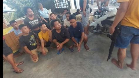 Gerebek Judi Sabung Ayam Di Sumba Timur Polisi Amankan 10 Orang