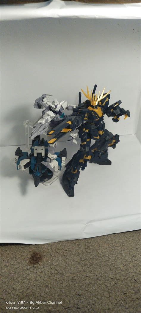 Hg Gundam Unicorn Banshee Destroy Mode And Core Gundam Veetwo Unit