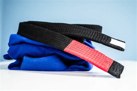 BJJ Belts Ranking System: The Complete Guide To Jiu Jitsu Belts White ...