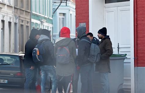 Calais Six mois après lévacuation de la jungle le retour des