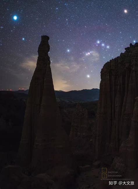 组图！云南楚雄元谋土林的星空、银河，简直绝了 知乎