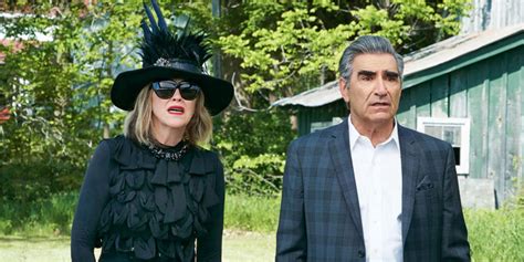 'Schitt's Creek': 10 Best Moira Rose Wigs & Outfits