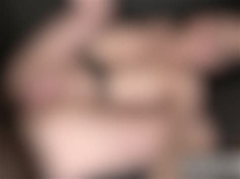 Big Tits Milf Diana Swiet Masturbates Till A Black Hunk Comes For Help Kostenlose Pornovideos